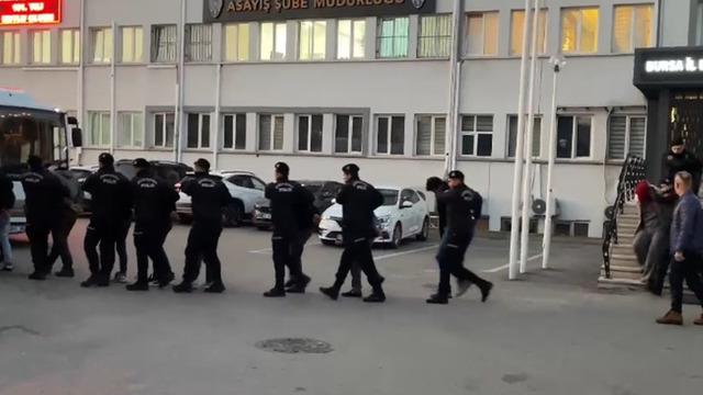 Fransa'da başlayan husumet Bursa'ya sıçradı! Cinsel saldırının şüphelisini tetikçilere vurdurdular...