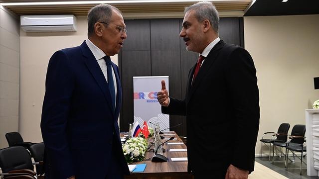 Türkiye'den kritik Rusya teması: Bakan Fidan mevkidaşı Lavrov'la Suriye'yi ele aldı