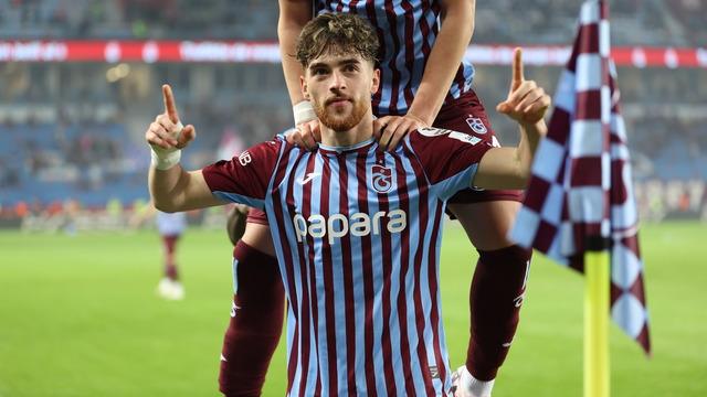 Trabzonspor'dan tarihi skor! Gol olup yağdılar...