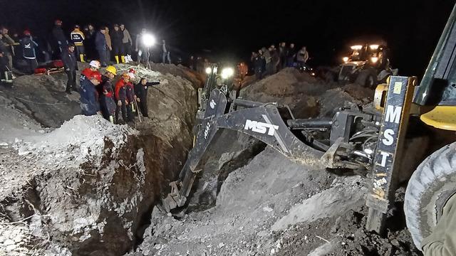 Amasya'da sondaj çalışması sırasında göçük! 2 işçi hayatını kaybetti