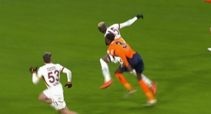 Herkes Başakşehir-Galatasaray maçının hakemi Atilla Karaoğlan'ın kararlarını konuşuyor! Eski hakemler pozisyonları bir bir açıkladı: 2 kırmızı kart, 1 penaltıyı atladı G1