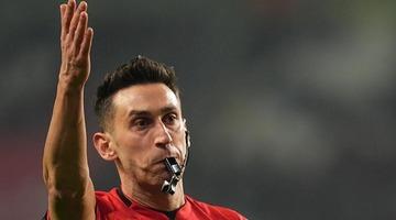 Yusuf Erdoğan'dan Fenerbahçe mağlubiyeti sonrası olay itiraf... Herkes şaşkına döndü! "Hakem 'çalamadım dedi' özür diledi"