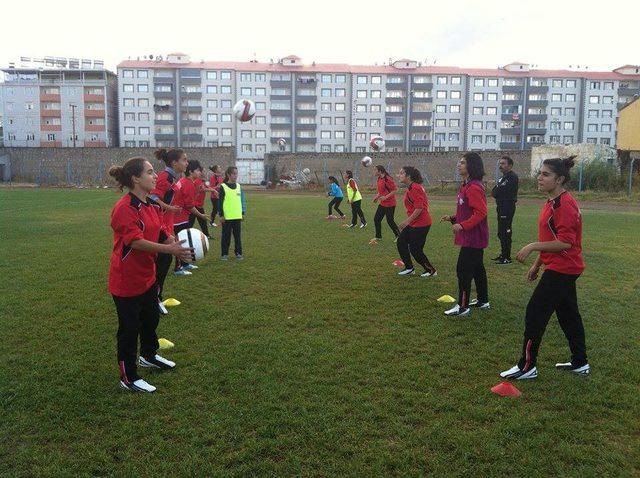 Muş Yağmur Spor Kulübü grup lideri oldu