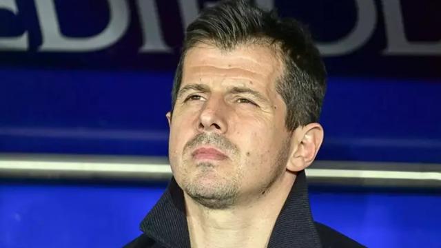 Emre Belözoğlu Süper Lig'e geri döndü! Antalyaspor ile resmen anlaştı