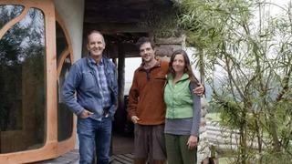 İngiltere'nin en ucuz evini geri dönüştürülmüş malzemelerden yaptılar! Sadece 27 bin sterlin (1.171.767 TL) değerindeki ev yanarak kül oldu