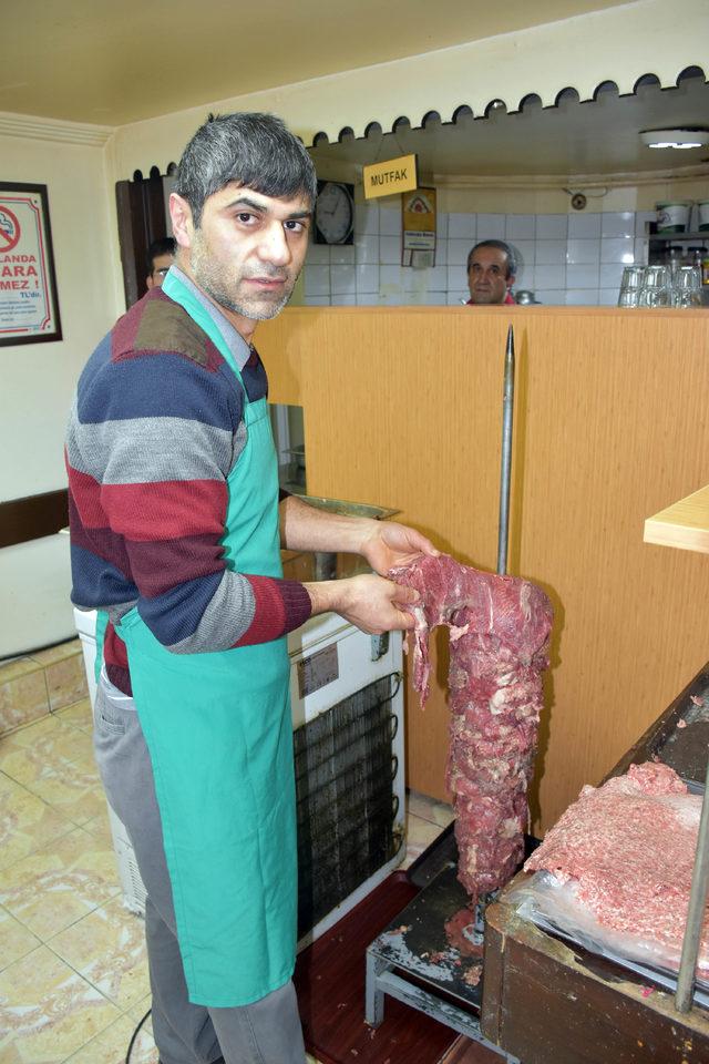 &Uuml;&ccedil; tonluk d&ouml;ner ile Guinness e aday 1