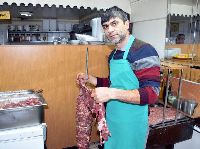 &Uuml;&ccedil; tonluk d&ouml;ner ile Guinness e aday 2