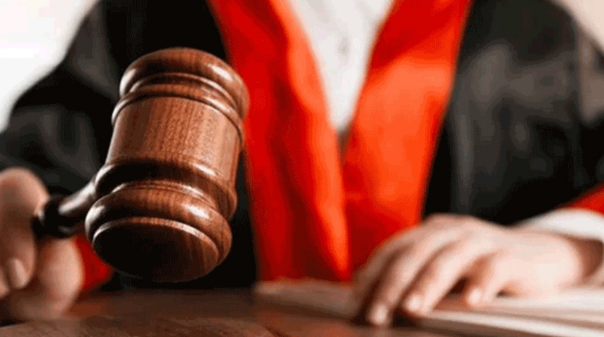 Boşanma davasında mahkemeden emsal karar! Eşine bunu yapan tazminat ödeyecek...