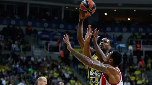 F.Bahçe EuroLeague'de seriye bağladı!