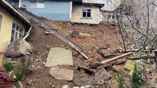 SON DAKİKA | Beykoz'da istinat duvarı çöktü! Olayda ölen ya da yaralanan olmadı