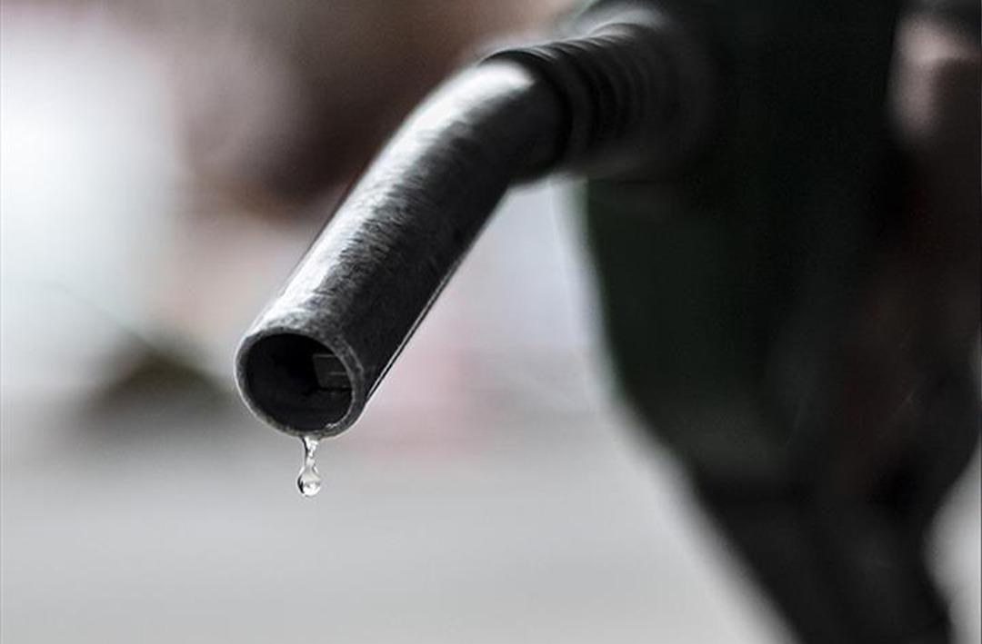 Dün motorine bugün benzine... Zam haberleri üst üste geliyor akaryakıt istasyonlarındaki rakamlar sürekli değişiyor