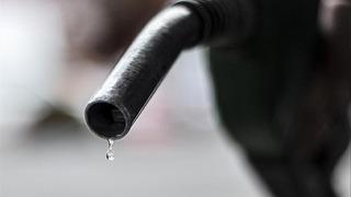 Dün motorine bugün benzine... Zam haberleri üst üste geliyor akaryakıt istasyonlarındaki rakamlar sürekli değişiyor