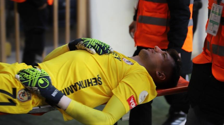 Gaziantep FK - Bodrum FK maçının önüne sakatlık geçti! Ambulansla hastaneye kaldırıldı...