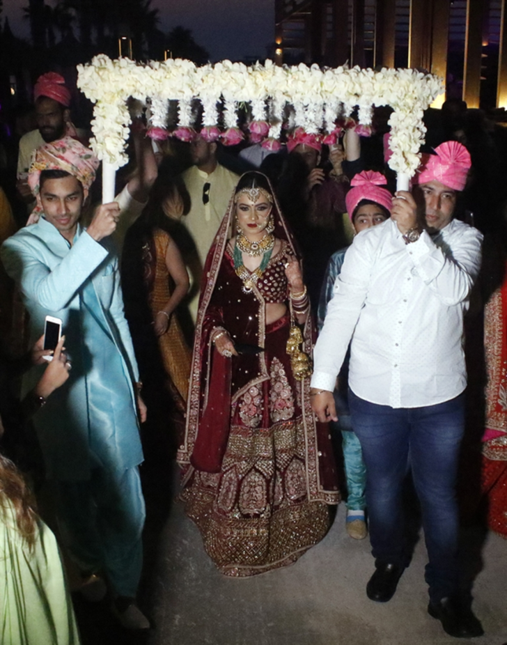 Düğünü Antalya'da yaptılar... Servet harcadılar G3