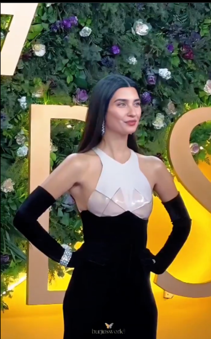 Tuba Büyüküstün Arapça konuştu, Joy Awards gecesine damga vurdu! "Yüzü, güzelliği ve nezaketi nefes kesici!"  G2