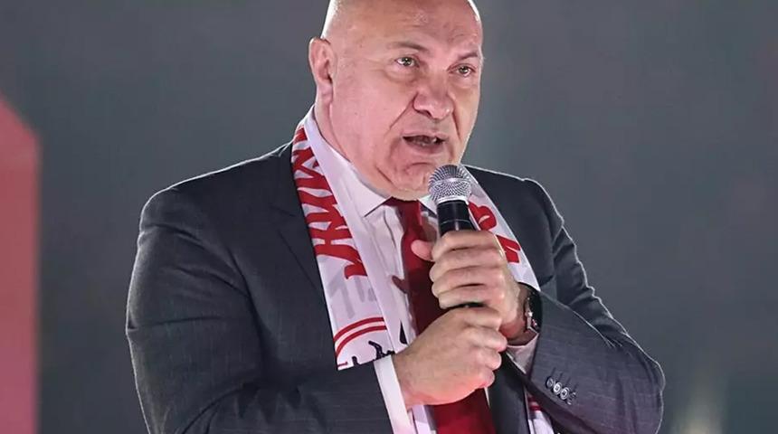 Beşiktaş-Samsunspor ma&ccedil;ının ardından canlı yayında ortalık karıştı! "Hocamız salak değil"