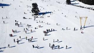 Oraya akın ettiler! Doldu taştı, metrelerce kuyruk oldu... 1 günde 10 bin araç