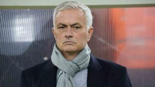 Galibiyetin ardından Jose Mourinho'dan sitem içeren sözler: Burada futbolu öğreniyorum!
