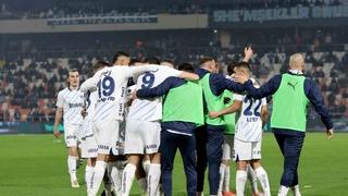Fenerbahçeli futbolcular Adana Demirspor galibiyetinin ardından konuştu: Hepimizin arası Mourinho ile çok iyi! Cenk Tosun, İrfan Can Eğribayat, Levent Mercan...