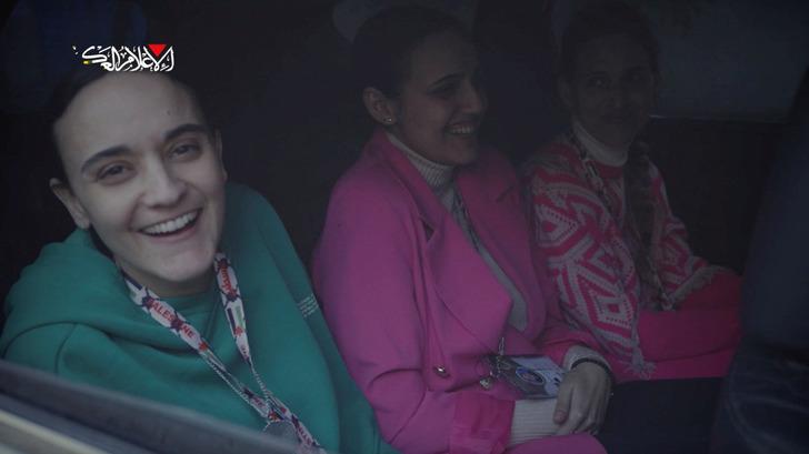 471 gün sonra Gazze'de silahlar sustu! Tüm dünyanın gözü önünde İsrail ile Hamas arasında rehine takası... Coşkuyla karşılandılar G5