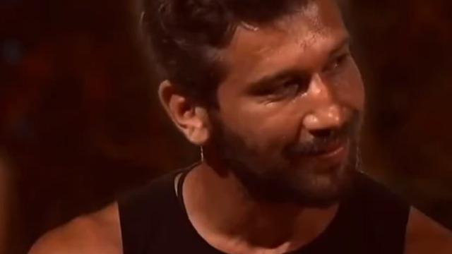 Survivor'da Adem Kılıçcı ve Senem arasında aşk iddiası konuşuluyor! Bakışları ele vermiş