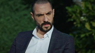 Deha'nın Kuduz'u Emir Benderlioğlu'nun eşi ünlü oyuncuymuş! Pozlarına beğeni yağdı