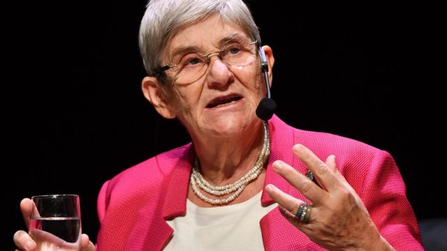 Canan Karatay'dan çarpıcı açıklama: İlaç firmaları silah firmalarından beter