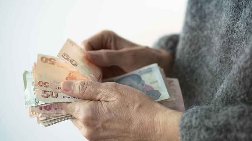 Emeklilerin bir numaralı gündemi transfer! Banka promosyonu 24 bin TL'ye çıktı bankalar hareketlendi, bunlara dikkat edin...