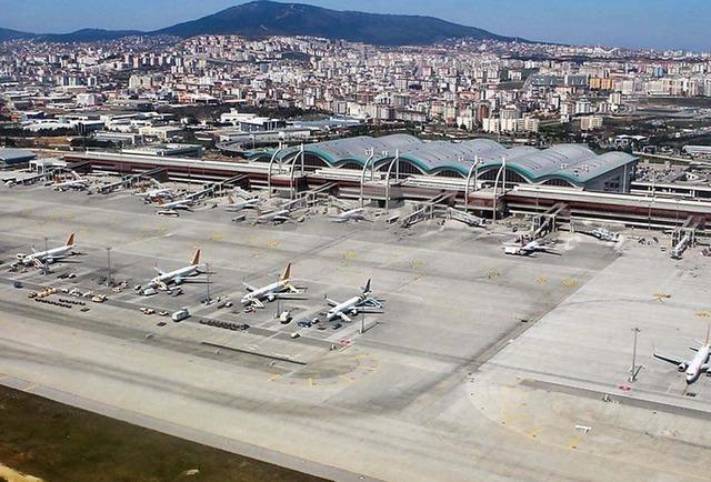 Sabiha Gökçen Havalimanı'nda art arda 2 ölüm! Pilot acılı haberi bu sözlerle söyledi: Başımız sağ olsun, kaybettik