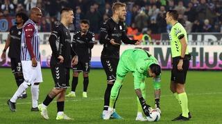 Trabzonspor-Sivasspor maçında görülmemiş olay! Uğurcan Çakır penaltıyı kullanmak için gelince ortalık karıştı... Bu isteğinin sebebi sonradan anlaşıldı