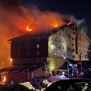 Son dakika | Türkiye'nin yüreği yanmıştı! Bakanlıktan izin çıktı: Grand Kartal Otel faciasında 3 bürokrat soruşturulacak