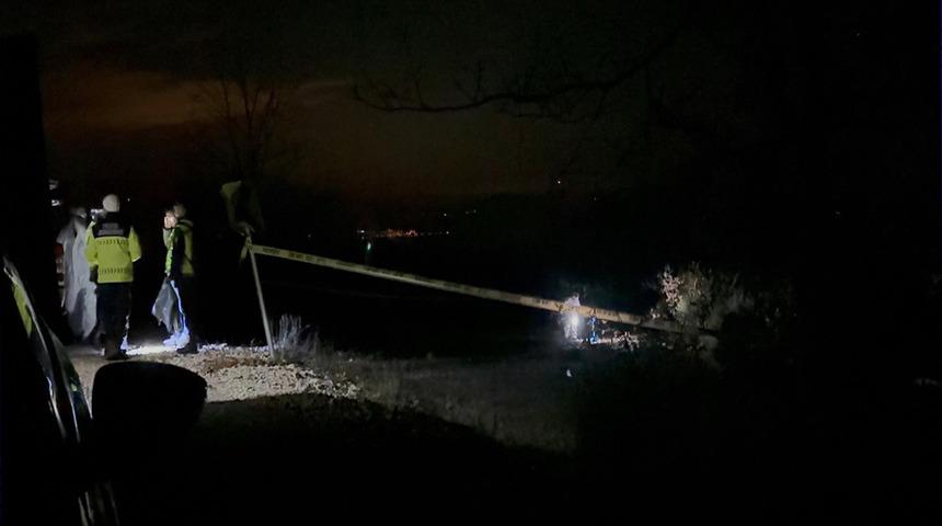 Arkadaşını önce bıçaklayıp sonra da cayır cayır yakmış... Psikolojik problemleri olduğu öğrenilen çocuktan çarpıcı  itiraf!