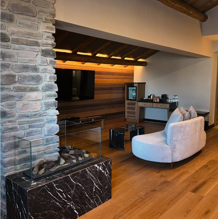 Sıcak havuz var, otantik lüks SPA var ama yangın merdiveni yok! Grand Kartal Otel'in lüks paylaşımları... G3