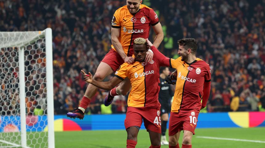 Victor Osimhen'den takım arkadaşları hakkında çarpıcı itiraf! "Hayal kırıklığı!"