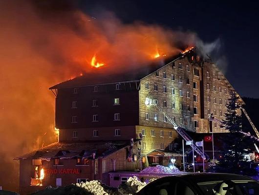 Kartalkaya'daki otel yangınında 76 kişi hayatını kaybetti! Yangın uzmanı ihmalleri tek tek sıraladı