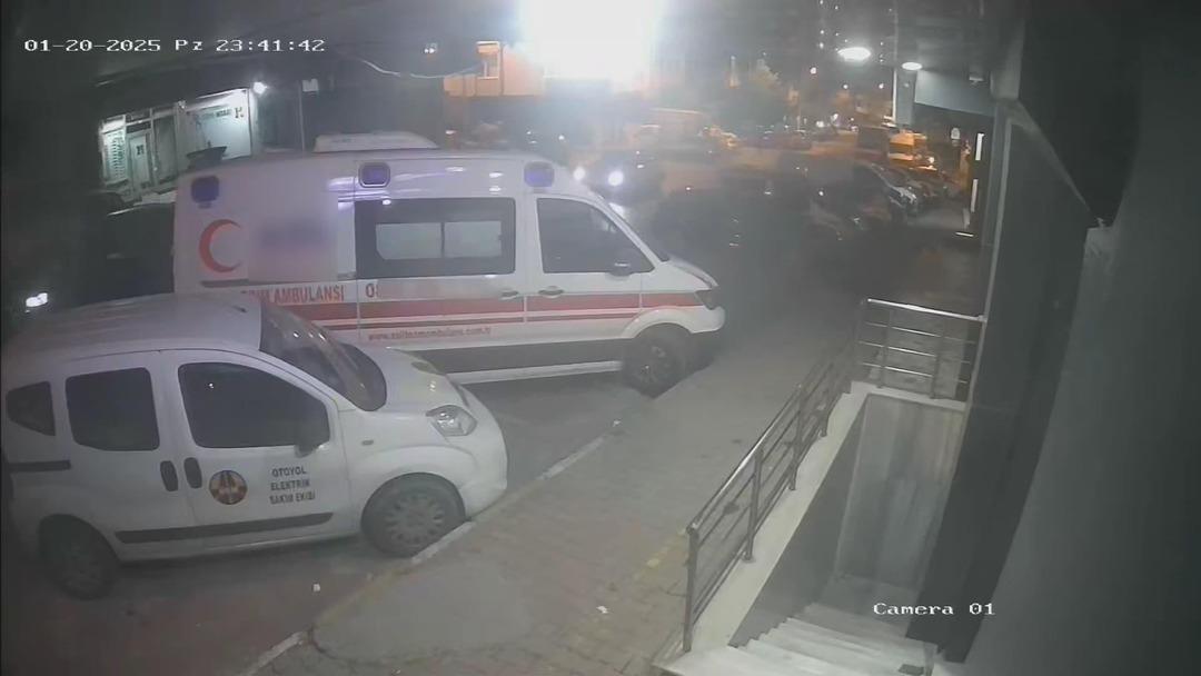 ISTANBUL--GAZIOSMANPASADA-AMBULANSA-SIL_527265_156107