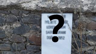 Mezar taşını hazırlayıp intihar etti: Üzerine yazdırdığı yazı “bu hayatta neler yaşamış?” dedirtti