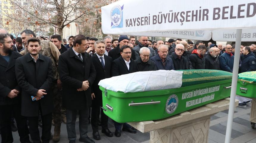 Bolu'da otel yangınında hayatını kaybeden üniversite öğrencisi Kayseri'de son yolculuğuna uğurlandı