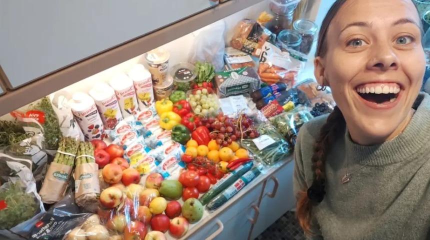 4 yıldır market alışverişine gitmediğini övüne övüne anlattı! Evinde yok yok... "Tüm yiyeceklerimi çöp karıştırırken buluyorum"