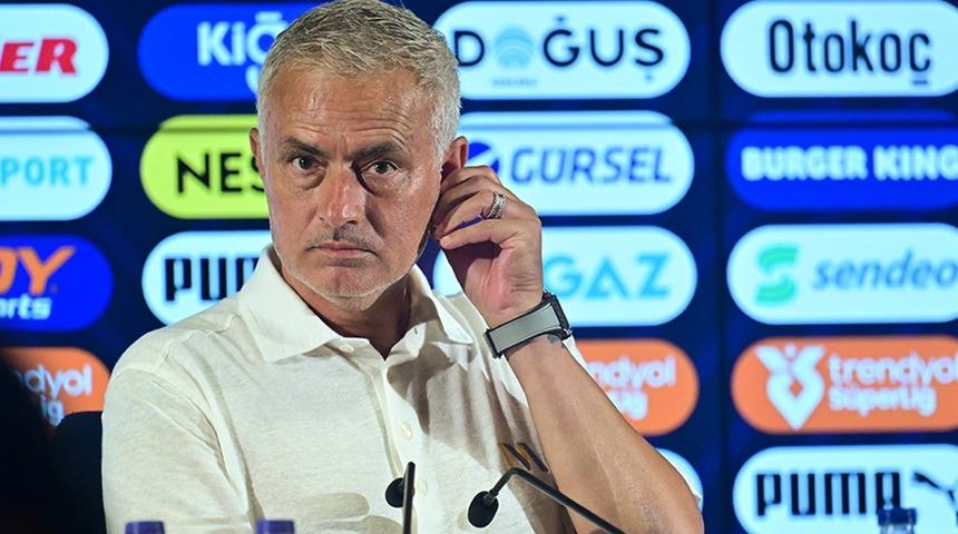 Mourinho Lyon maçı öncesi düzenlenen basın toplantısında Okan Buruk'a yanıt verdi