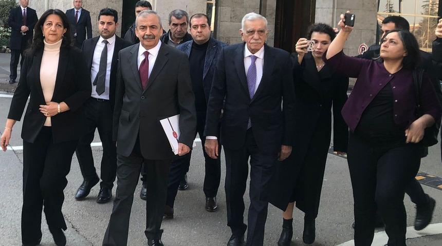 Teröristbaşı Öcalan, 'İmralı Süreci' ile ilgili ne dedi? Aldığı bilgileri canlı yayında paylaştı... Bu sözleri ilk kez duyacaksınız