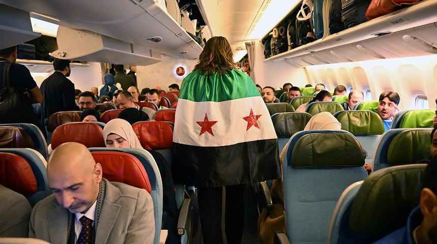 Suriye'ye ilk sefer gerçekleşti! Haftada 3 kere Şam için uçak kalkacak...