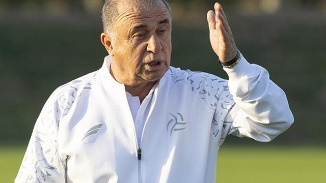 Fatih Terim yenilgi sonrası Suudi Arabistan hakemlerine isyan etti!