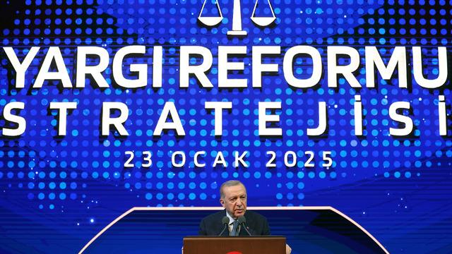 Cumhurbaşkanı Erdoğan 'yeni bir müessese' diyerek duyurdu! Sadece hukuk mezunları alınacak