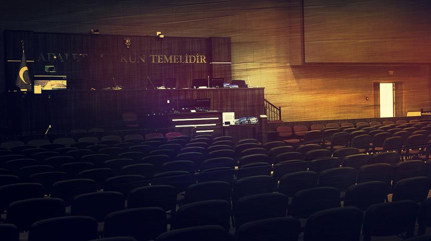 Yeni yargı paketinde neler var? Köklü değişiklikler geliyor: Trafik cezaları, nafaka, duruşma ertelemeleri, mahkeme sayıları, yardımcı noterlik... 