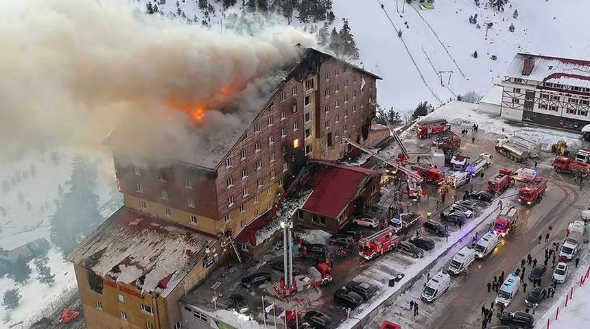 Yangın faciasından yeni trajedi... 3 arkadaş birlikte 12. kattan atlamış: "Yanıyoruz, bizi kurtarın"