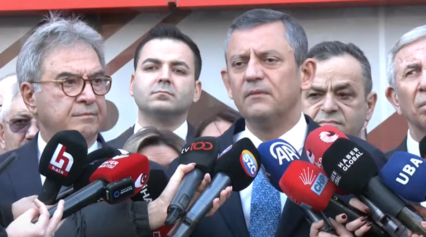 Zafer Partisi'ne 'geçmiş olsun' ziyareti sonrası konuşan Özgür Özel: Hedef sadece Ümit Özdağ değil!