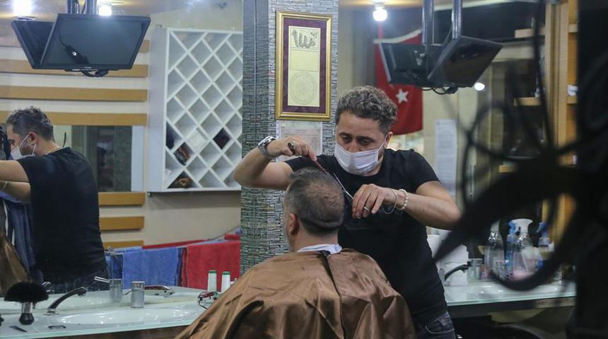 Erkek kuaföründe akıl almaz saldırı: Dükkana gelip kurşun yağdırdı... 