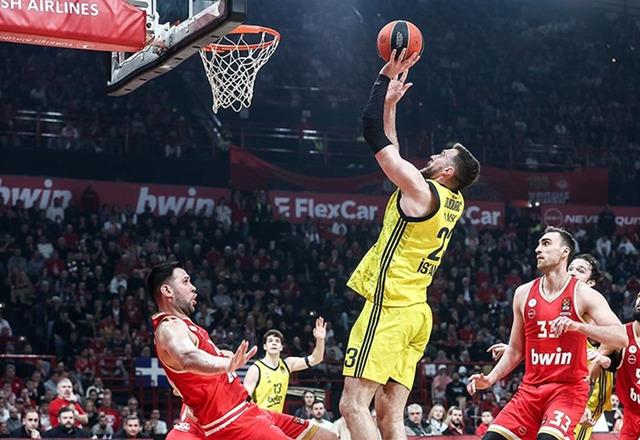 Fenerbahçe Beko, Olympiakos’u devirdi seriyi 5 maça çıkardı