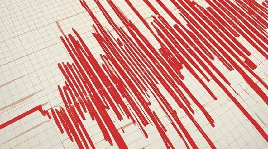 AFAD duyurdu! İzmir'de 3.9 büyüklüğünde deprem
